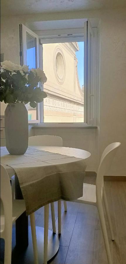 Piazza Duomo Hotel Tuscania Buitenkant foto