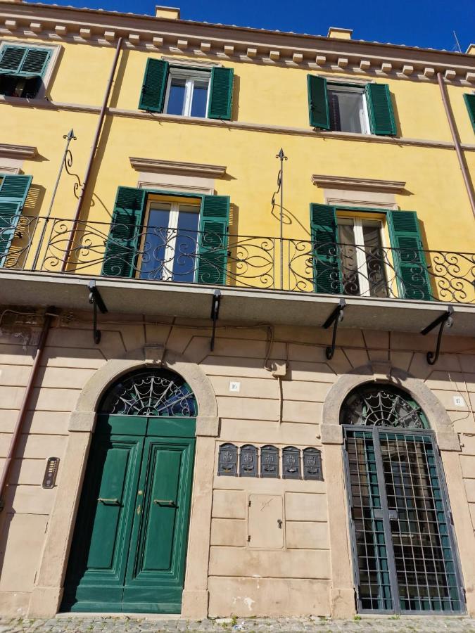 Piazza Duomo Hotel Tuscania Buitenkant foto